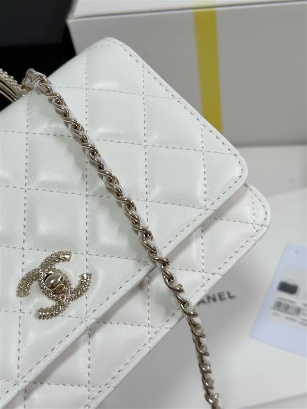 2026127205142334 700